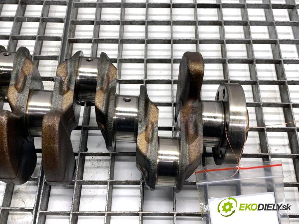 SKODA KODIAQ SUV 2019 110 kW 1.5 TSI 1495 Kardaň, hriadeľ KLIKA: 05EC (Blok motora ostatné)