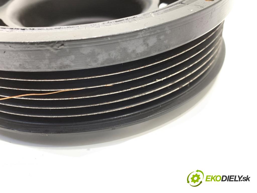 SKODA KODIAQ SUV 2019 110 kW 1.5 TSI 1495 koleso kolesová hriadeľa 04E105243E (Remenica)