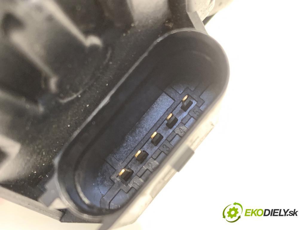 SKODA KODIAQ SUV 2019 110 kW 1.5 TSI 1495 pumpa vody 05E907593 (Vodní pumpa)