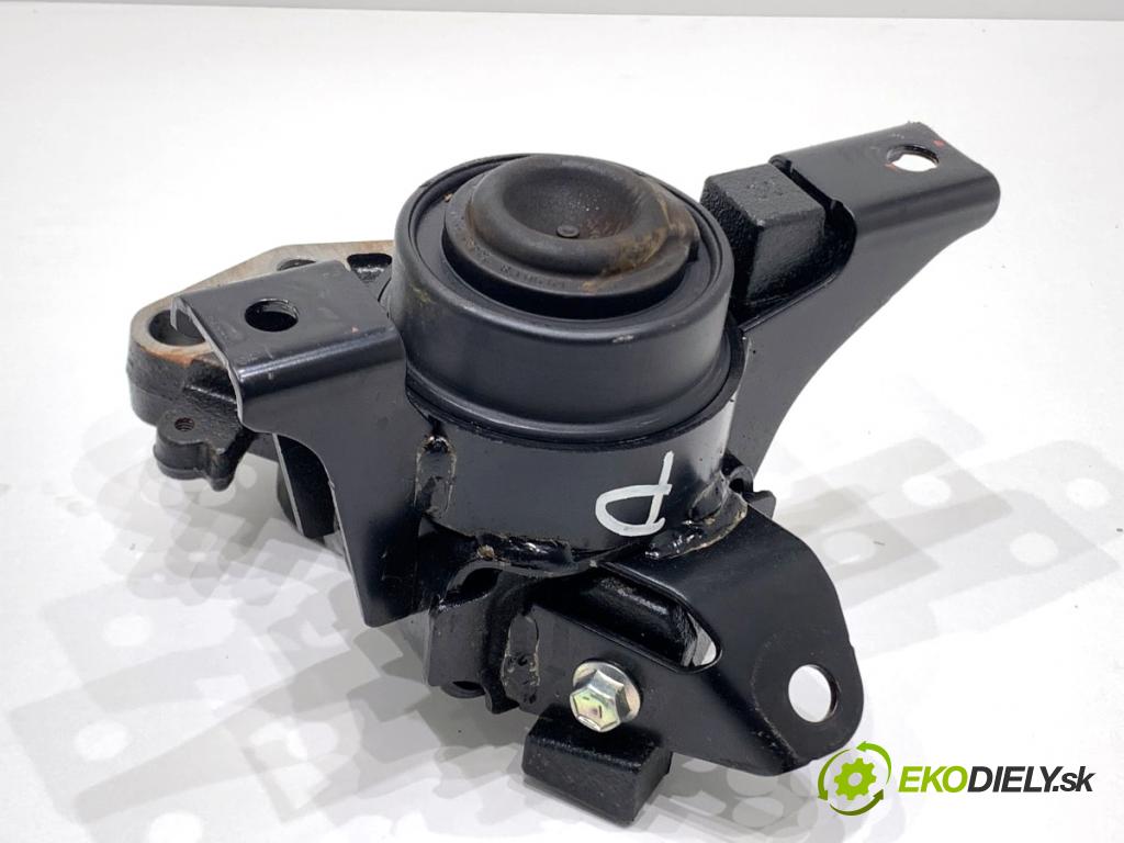 SUZUKI SWIFT VI liftback 2024 61 kW 1.2 VVT Hybrid (ZCEDS, AOL312) 1197 Držiak Motor