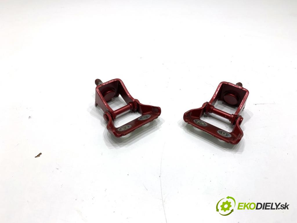 SUZUKI SWIFT VI liftback 2024 61 kW 1.2 VVT Hybrid (ZCEDS, AOL312) 1197 závesky dverí zad 