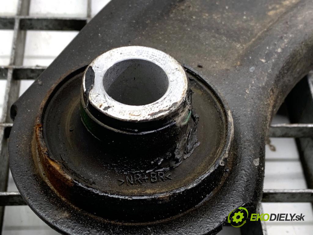 SUZUKI SWIFT VI liftback 2024 61 kW 1.2 VVT Hybrid (ZCEDS, AOL312) 1197 Rameno pravy predný