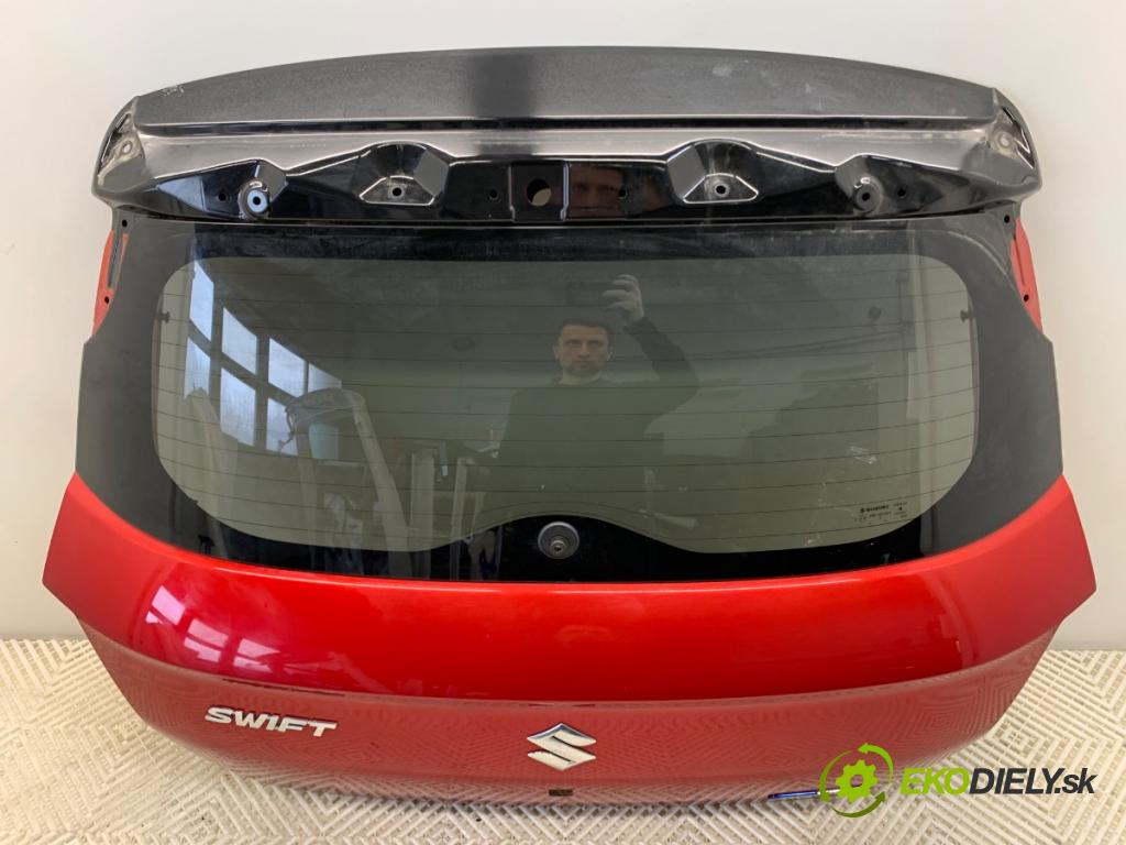 SUZUKI SWIFT VI liftback 2024 61 kW 1.2 VVT Hybrid (ZCEDS, AOL312) 1197 kapota zad