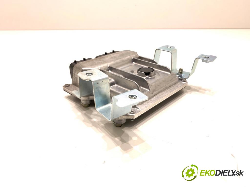 SUZUKI SWIFT VI liftback 2024 61 kW 1.2 VVT Hybrid (ZCEDS, AOL312) 1197 řídící jednotka motora 33910-69T00 (Řídicí jednotka)