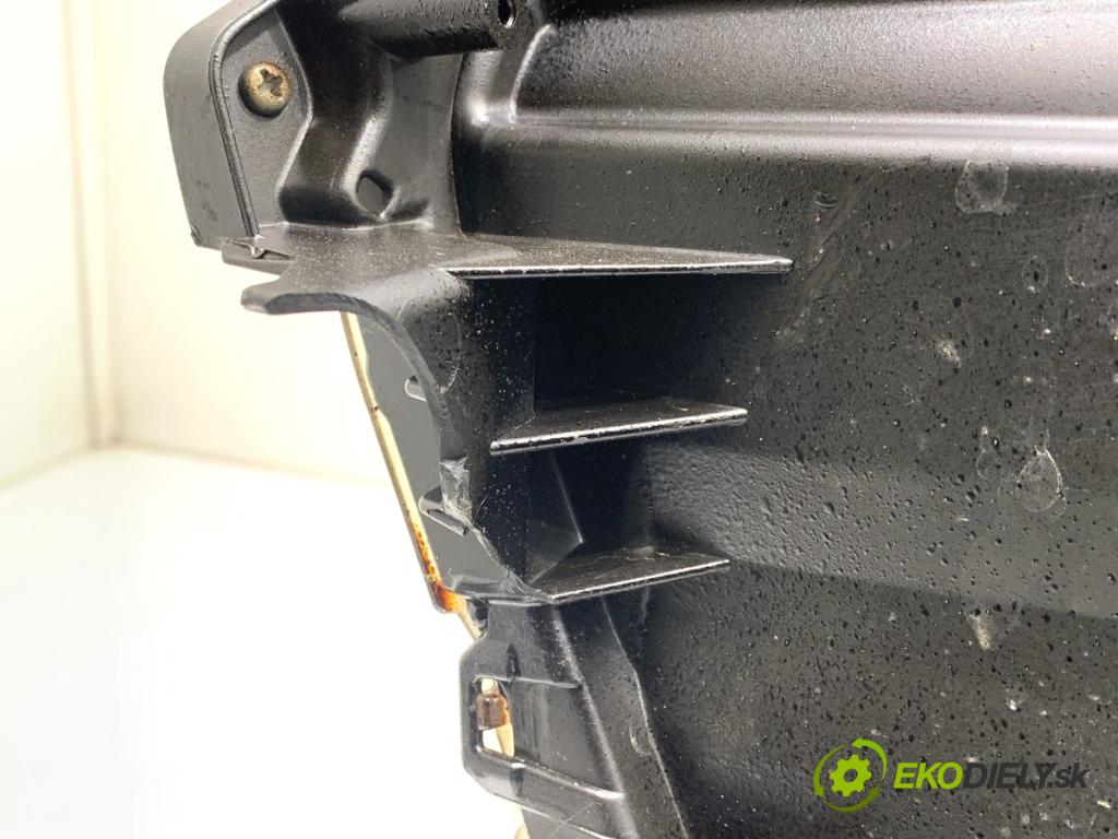 SUZUKI SWIFT VI liftback 2024 61 kW 1.2 VVT Hybrid (ZCEDS, AOL312) 1197 světlomet pravý přední část