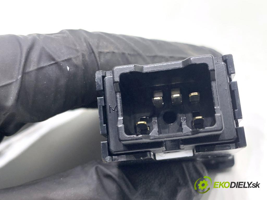 SUZUKI SWIFT VI liftback 2024 61 kW 1.2 VVT Hybrid (ZCEDS, AOL312) 1197 Prepínač ohrievania, vyhrievania sedačky SP241-202 (Prepínacie páčky pod volantom)