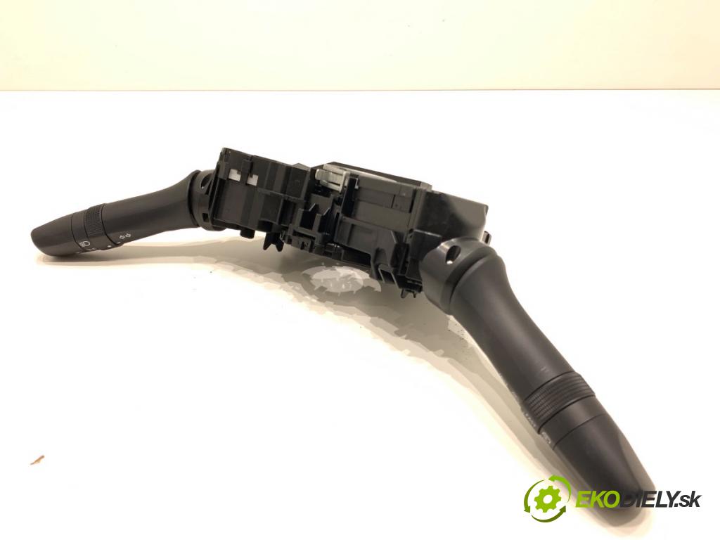 SUZUKI SWIFT VI liftback 2024 61 kW 1.2 VVT Hybrid (ZCEDS, AOL312) 1197 Prepínač kombinovaný  (Prepínacie páčky pod volantom)