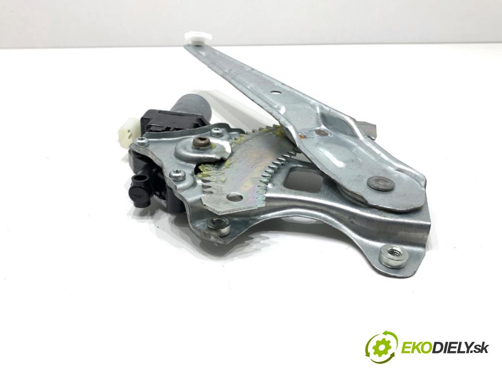 SUZUKI SWIFT VI liftback 2024 61 kW 1.2 VVT Hybrid (ZCEDS, AOL312) 1197 Mechanizmus okna pravy zad 83530-67T00