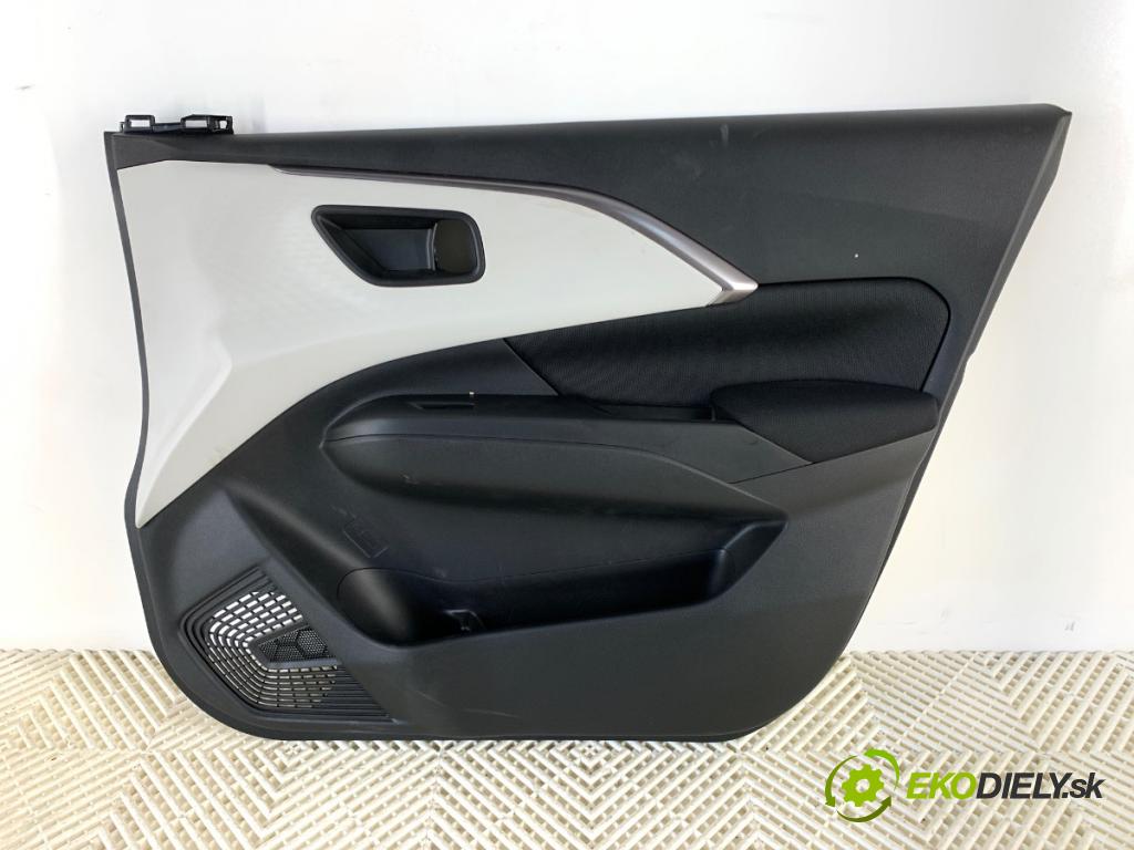 SUZUKI SWIFT VI liftback 2024 61 kW 1.2 VVT Hybrid (ZCEDS, AOL312) 1197 čalúnenie Dvere pravy predný 