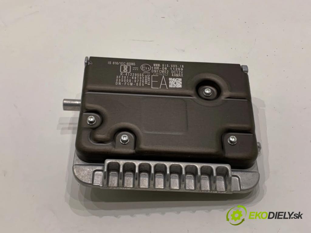 SUZUKI SWIFT VI liftback 2024 61 kW 1.2 VVT Hybrid (ZCEDS, AOL312) 1197 KAMERA okna prednej 3F201-69T02