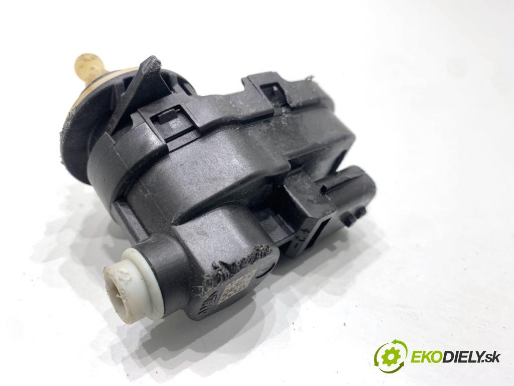 SUZUKI SWIFT VI liftback 2024 61 kW 1.2 VVT Hybrid (ZCEDS, AOL312) 1197 Motorček nastavenia svetla 92004464