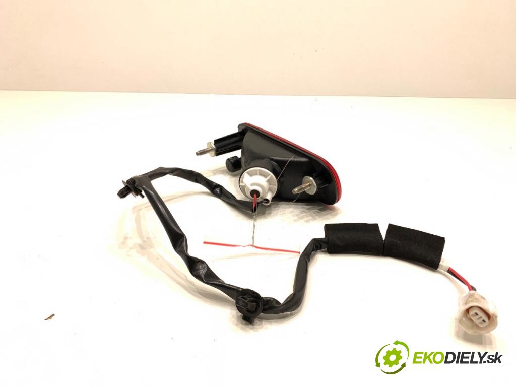 SUZUKI SWIFT VI liftback 2024 61 kW 1.2 VVT Hybrid (ZCEDS, AOL312) 1197 Svetlo nárazníka zad hmlové 36570-62J0