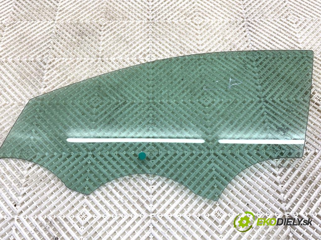 MERCEDES-BENZ KLASA GLA SUV 2017 100 kW GLA 200 CDI 4-matic (156.902) 2143 okno levý přední část 