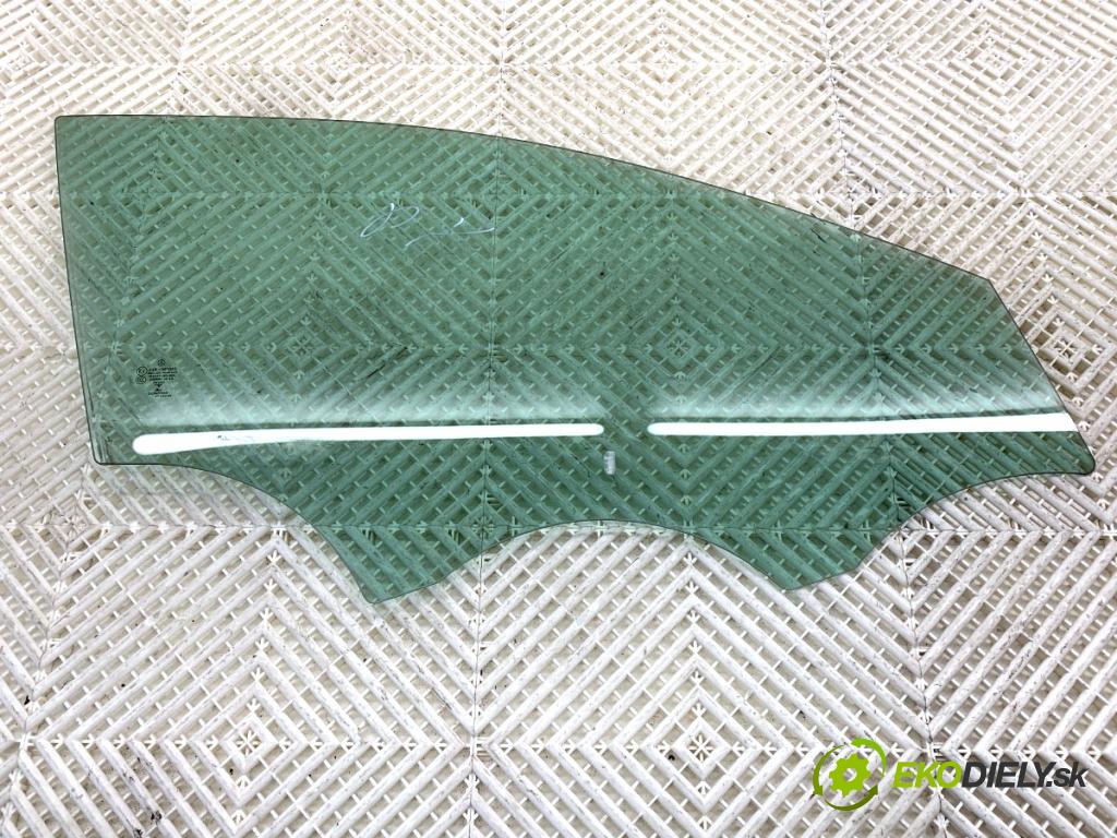 MERCEDES-BENZ KLASA GLA SUV 2017 100 kW GLA 200 CDI 4-matic (156.902) 2143 okno pravý přední část 