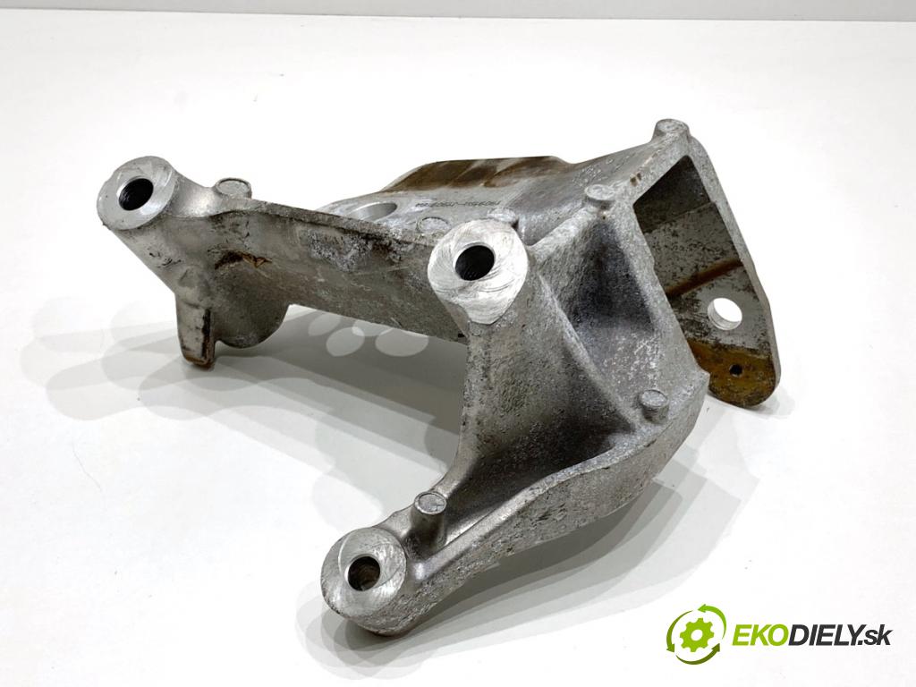 VOLVO XC60 II SUV 2020 173 kW B5 Mild-Hybrid AWD 1969 Držiak Motor 31480551