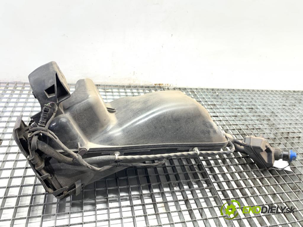 VOLVO XC60 II SUV 2020 173 kW B5 Mild-Hybrid AWD 1969 Nádržka SCR: P31485701