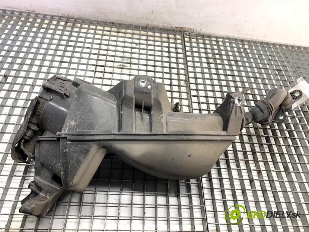 VOLVO XC60 II SUV 2020 173 kW B5 Mild-Hybrid AWD 1969 Nádržka SCR: P31485701