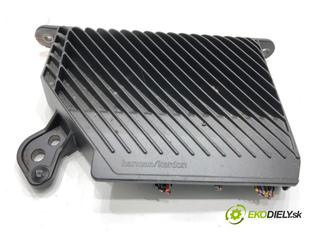 VOLVO XC60 II SUV 2020 173 kW B5 Mild-Hybrid AWD 1969 Zosilňovač 32265527 (Zosilňovač)