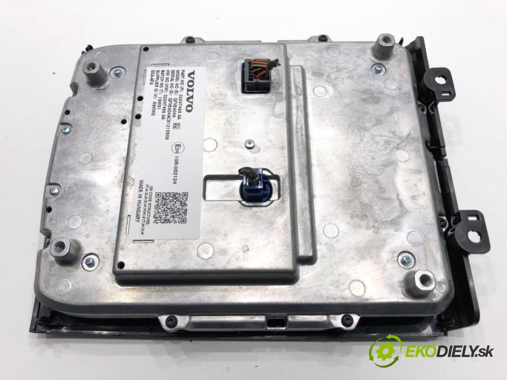 VOLVO XC60 II SUV 2020 173 kW B5 Mild-Hybrid AWD 1969 Dislpej 32247465 (Prístrojová doska)