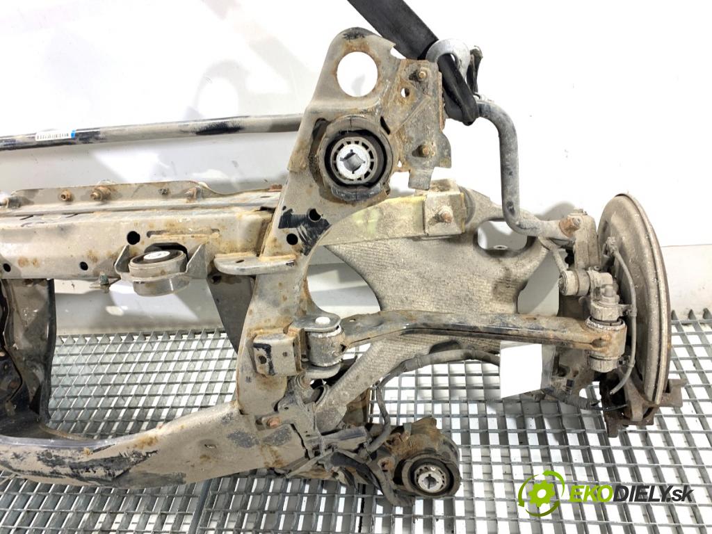 VOLVO XC60 II SUV 2020 173 kW B5 Mild-Hybrid AWD 1969 Výstuha zad