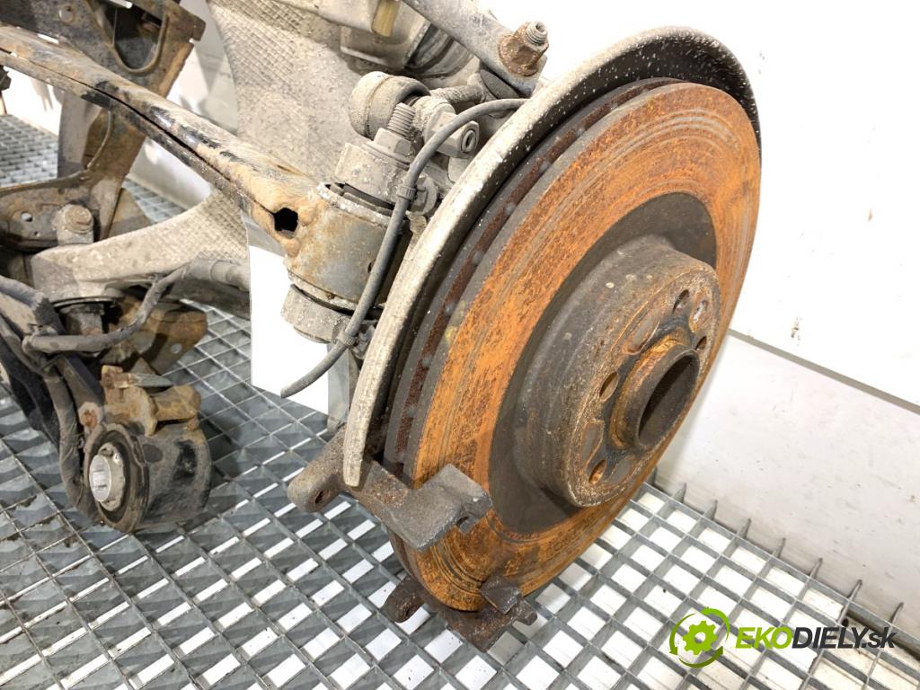 VOLVO XC60 II SUV 2020 173 kW B5 Mild-Hybrid AWD 1969 Výstuha zad