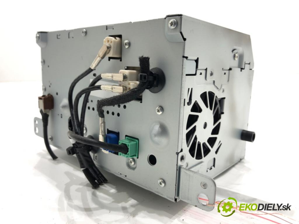 VOLVO XC60 II SUV 2020 173 kW B5 Mild-Hybrid AWD 1969 RADIO 32141143 (Audio zariadenie)