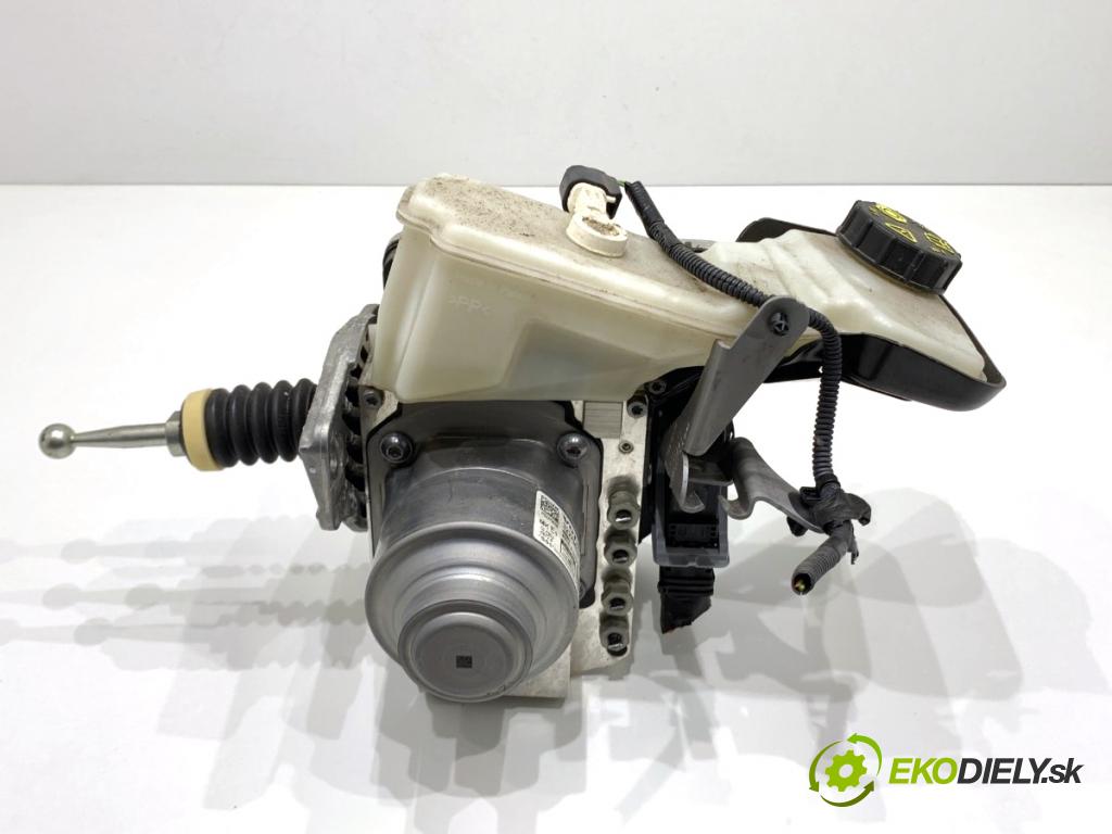 VOLVO XC60 II SUV 2020 173 kW B5 Mild-Hybrid AWD 1969 posilovač bŕzd 32279538