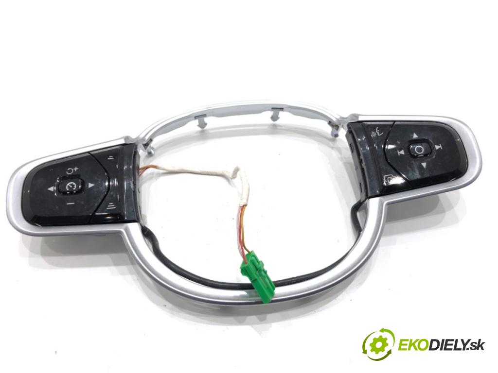 VOLVO XC60 II SUV 2020 173 kW B5 Mild-Hybrid AWD 1969 SPÍNAČE: volantu 32266343