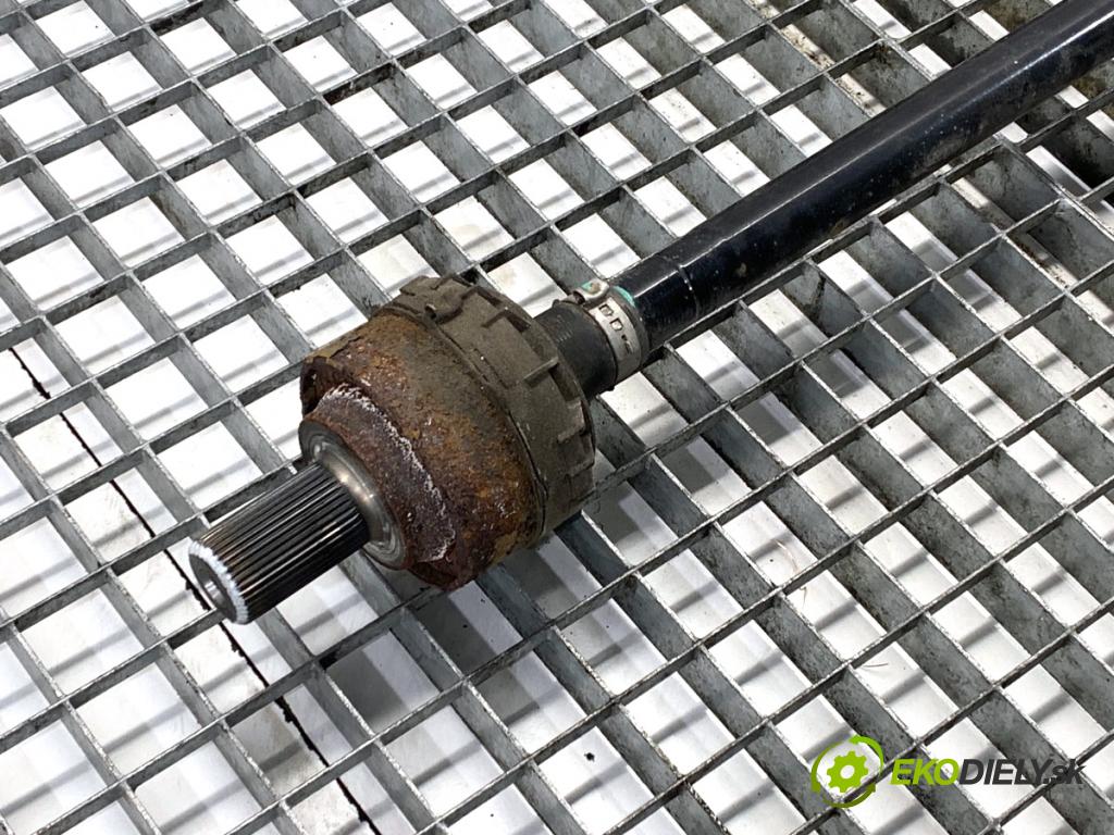 VOLVO XC60 II SUV 2020 173 kW B5 Mild-Hybrid AWD 1969 Poloos ľavy zad P32240890