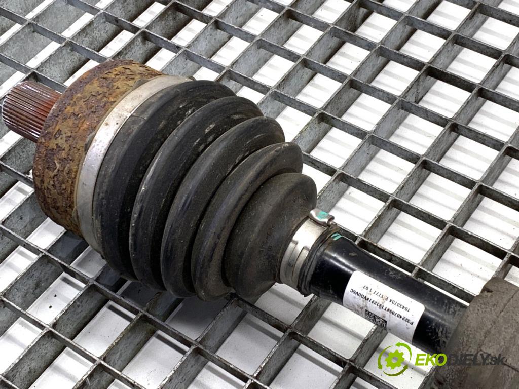 VOLVO XC60 II SUV 2020 173 kW B5 Mild-Hybrid AWD 1969 poloos levý přední část P32240709