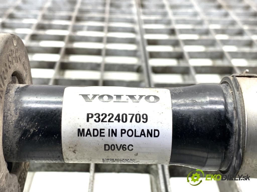 VOLVO XC60 II SUV 2020 173 kW B5 Mild-Hybrid AWD 1969 poloos levý přední část P32240709