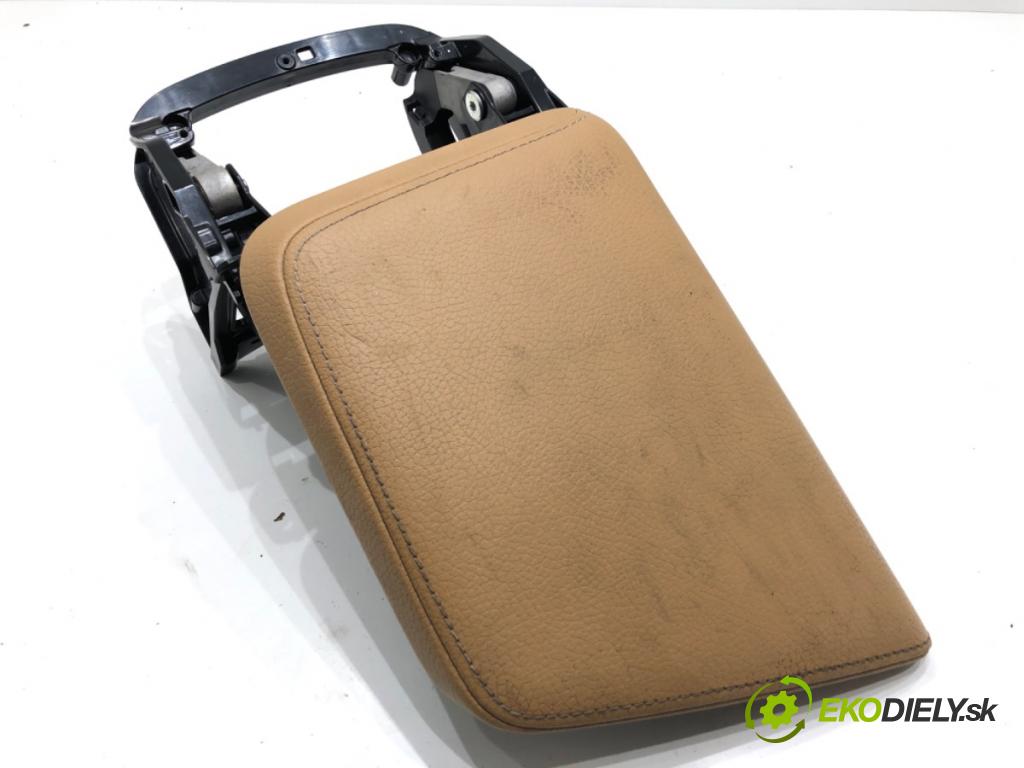 VOLVO XC60 II SUV 2020 173 kW B5 Mild-Hybrid AWD 1969 Lakťová opierka 31469700 (Lakťová opierka)