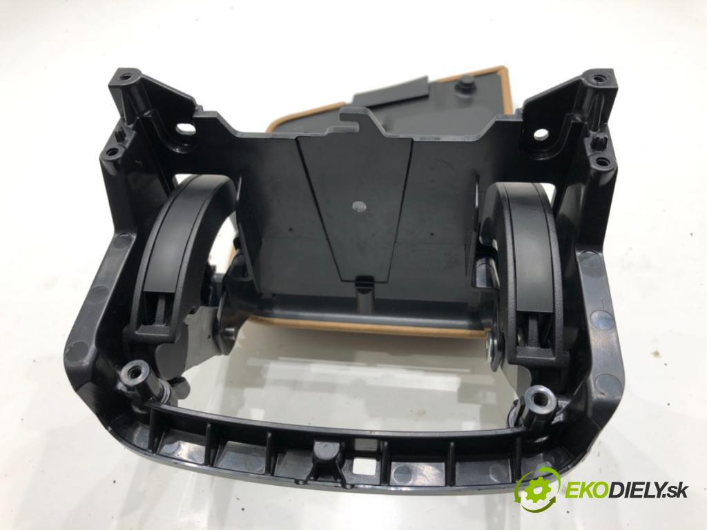 VOLVO XC60 II SUV 2020 173 kW B5 Mild-Hybrid AWD 1969 Lakťová opierka 31469700 (Lakťová opierka)