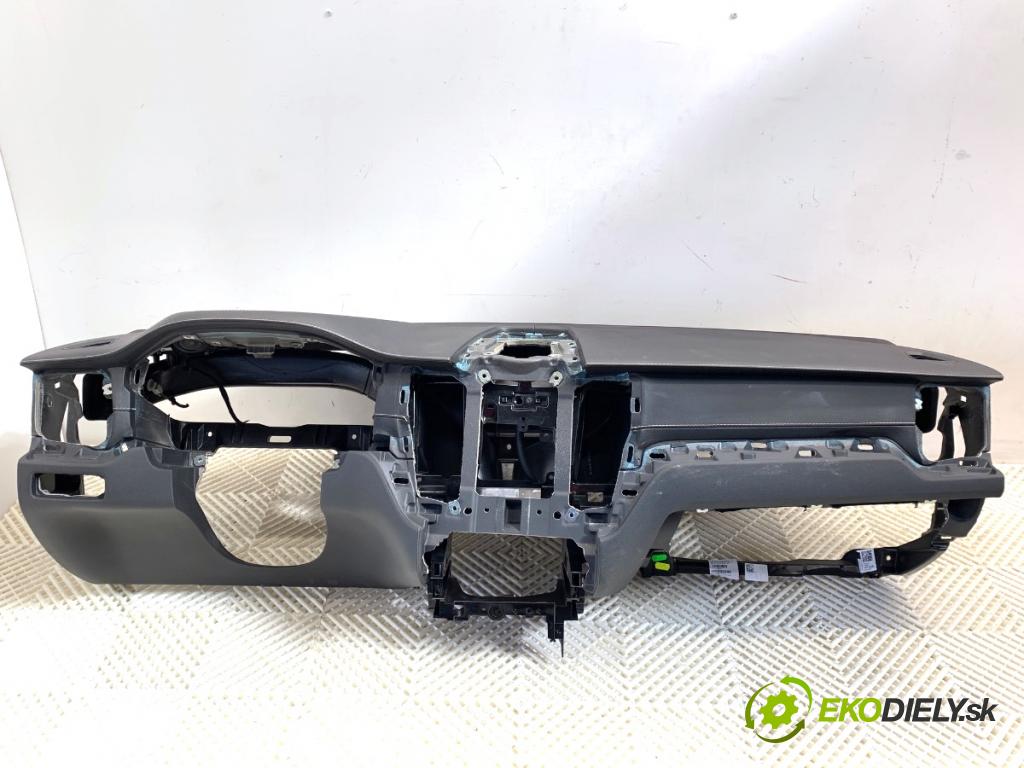 VOLVO XC60 II SUV 2020 173 kW B5 Mild-Hybrid AWD 1969 Palubná doska VANKÚŠ: spolujazdca 