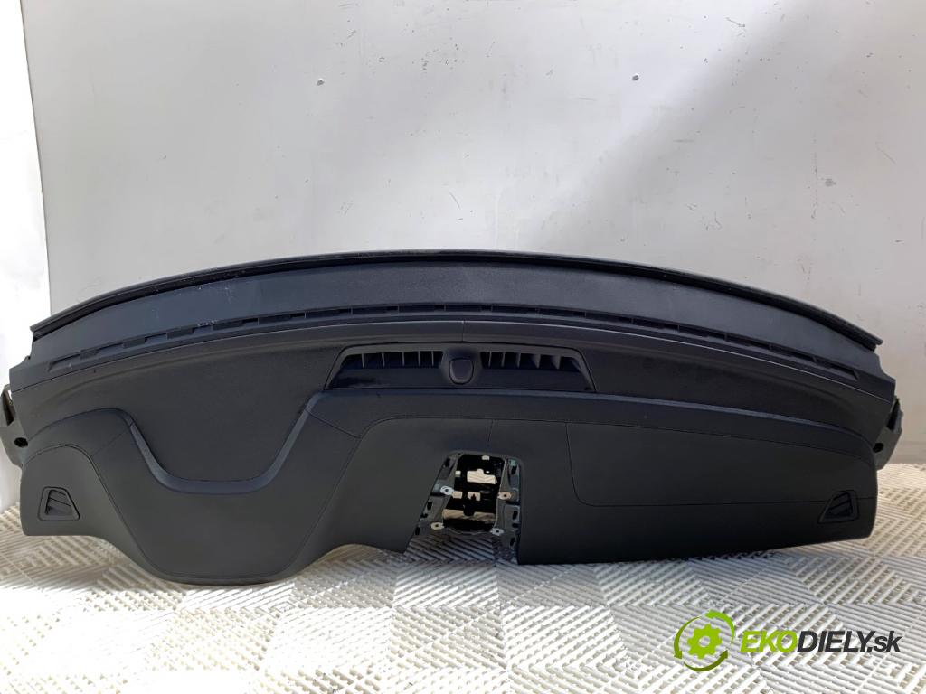 VOLVO XC60 II SUV 2020 173 kW B5 Mild-Hybrid AWD 1969 Palubná doska VANKÚŠ: spolujazdca