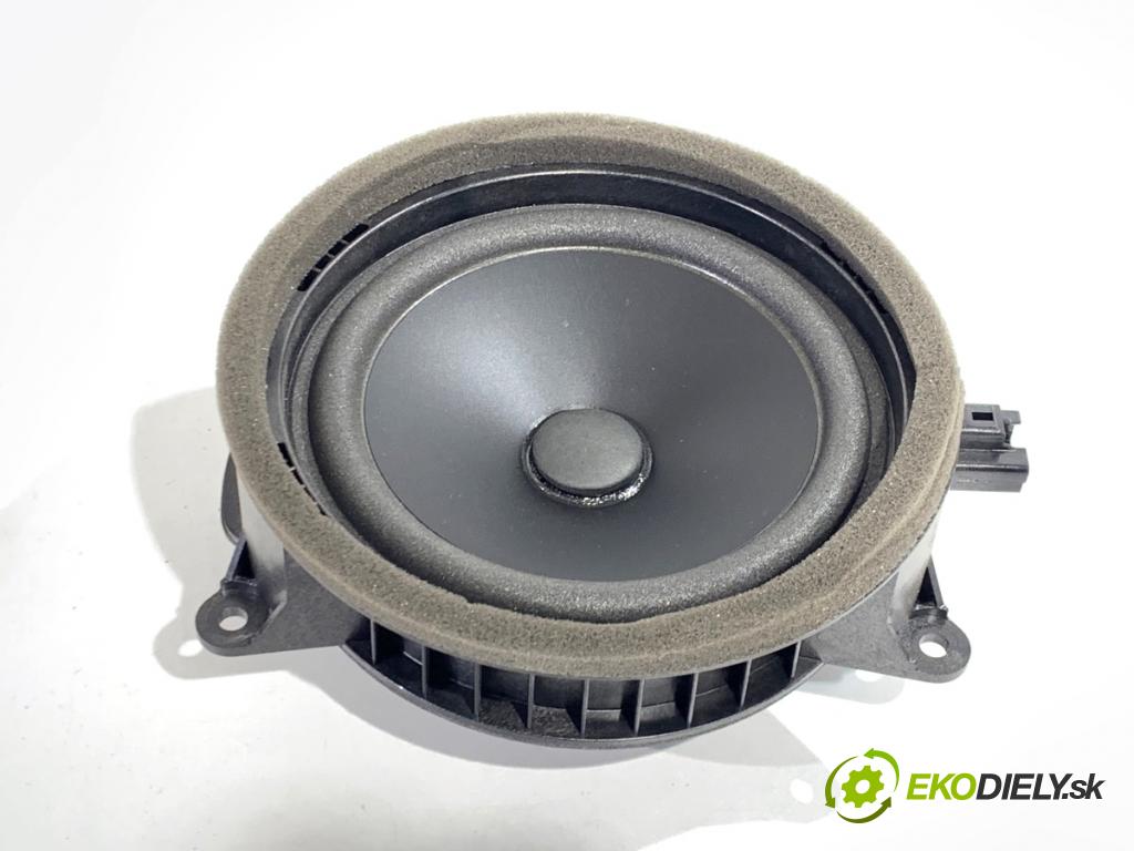 VOLVO XC60 II SUV 2020 173 kW B5 Mild-Hybrid AWD 1969 reproduktory 31489120 31456863