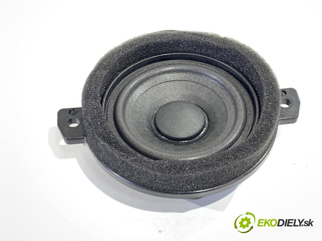 VOLVO XC60 II SUV 2020 173 kW B5 Mild-Hybrid AWD 1969 reproduktory 31489120 31456863