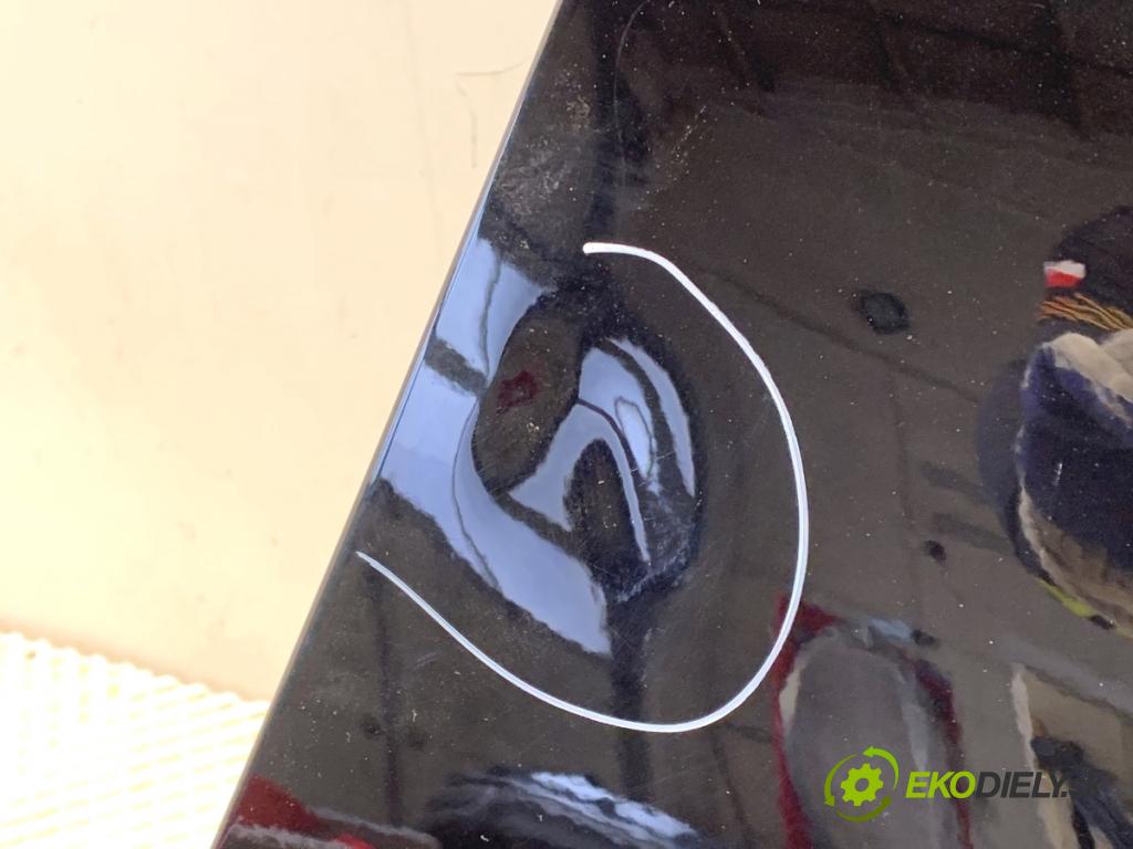 VOLVO XC60 II SUV 2020 173 kW B5 Mild-Hybrid AWD 1969 Blatník pravy predný