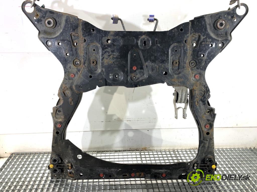 VOLVO XC60 II SUV 2020 173 kW B5 Mild-Hybrid AWD 1969 Výstuha pod Motor  (Výstuha predná)