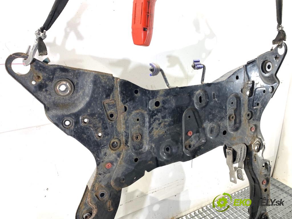 VOLVO XC60 II SUV 2020 173 kW B5 Mild-Hybrid AWD 1969 Výstuha pod Motor  (Výstuha predná)