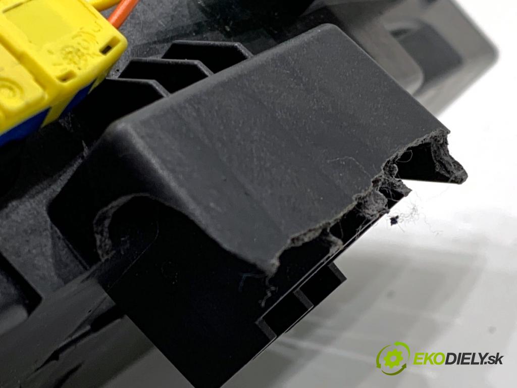 VOLVO XC60 II SUV 2020 173 kW B5 Mild-Hybrid AWD 1969 svorka plus 31456002