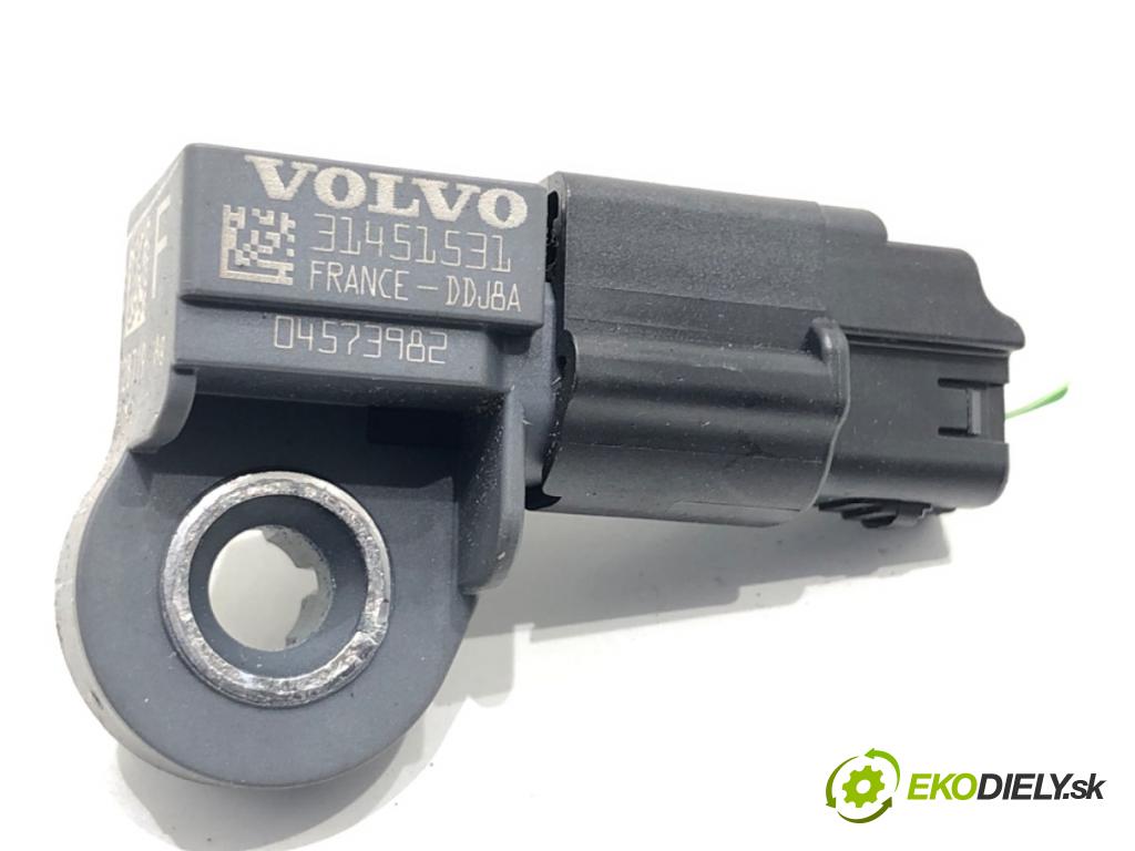 VOLVO XC60 II SUV 2020 173 kW B5 Mild-Hybrid AWD 1969 snímač nárazu 31451531 (Snímač nárazu)