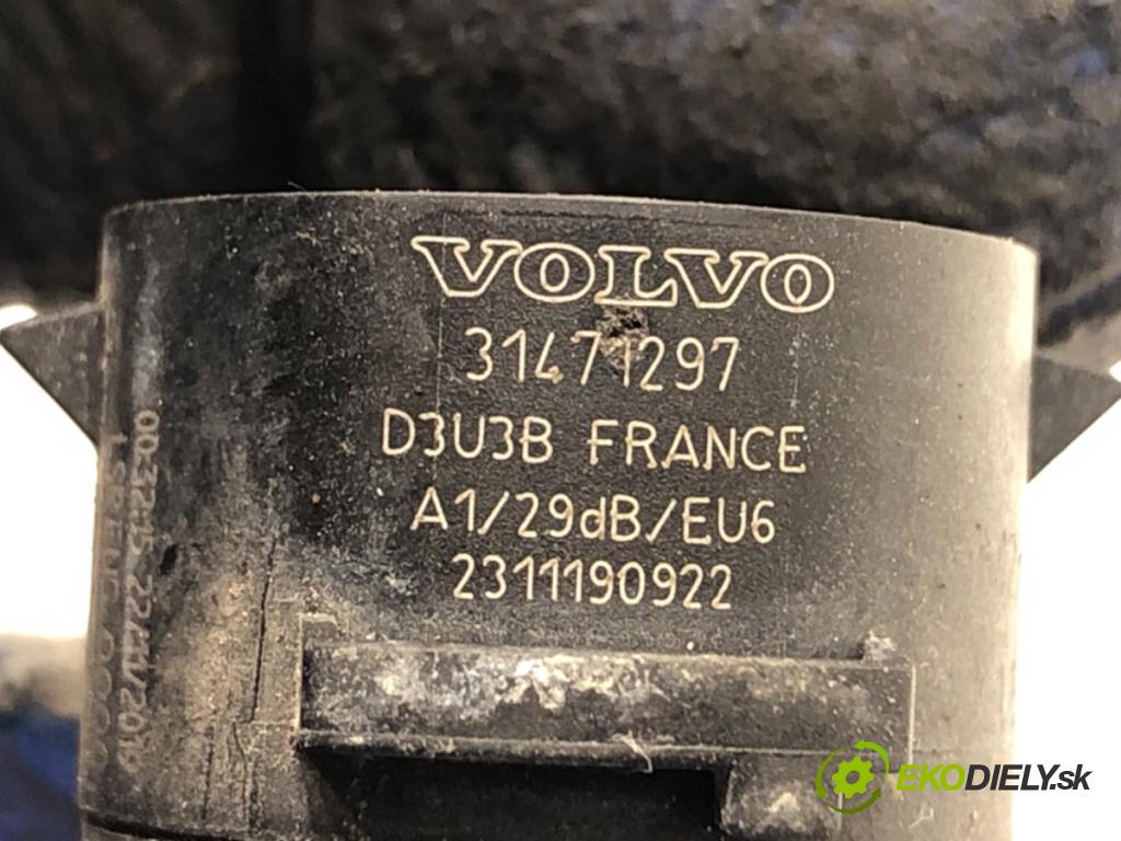 VOLVO XC60 II SUV 2020 173 kW B5 Mild-Hybrid AWD 1969 snímač PDC 31471297