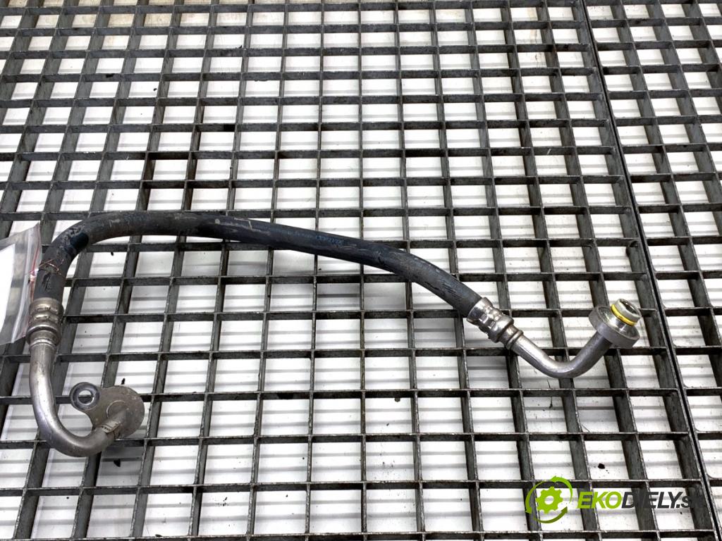 VOLVO XC60 II SUV 2020 173 kW B5 Mild-Hybrid AWD 1969 rúrka klimatizace 31497391 (Trubka klimatizace)