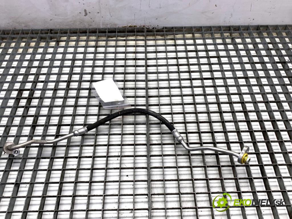 VOLVO XC60 II SUV 2020 173 kW B5 Mild-Hybrid AWD 1969 rúrka klimatizace 32226282 (Trubka klimatizace)