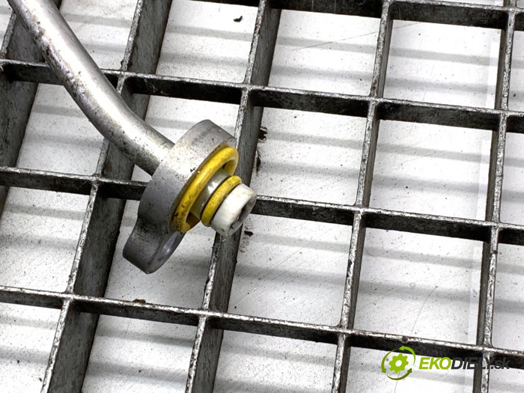 VOLVO XC60 II SUV 2020 173 kW B5 Mild-Hybrid AWD 1969 rúrka klimatizácie 32226282 (Rúrka klimatizácie)