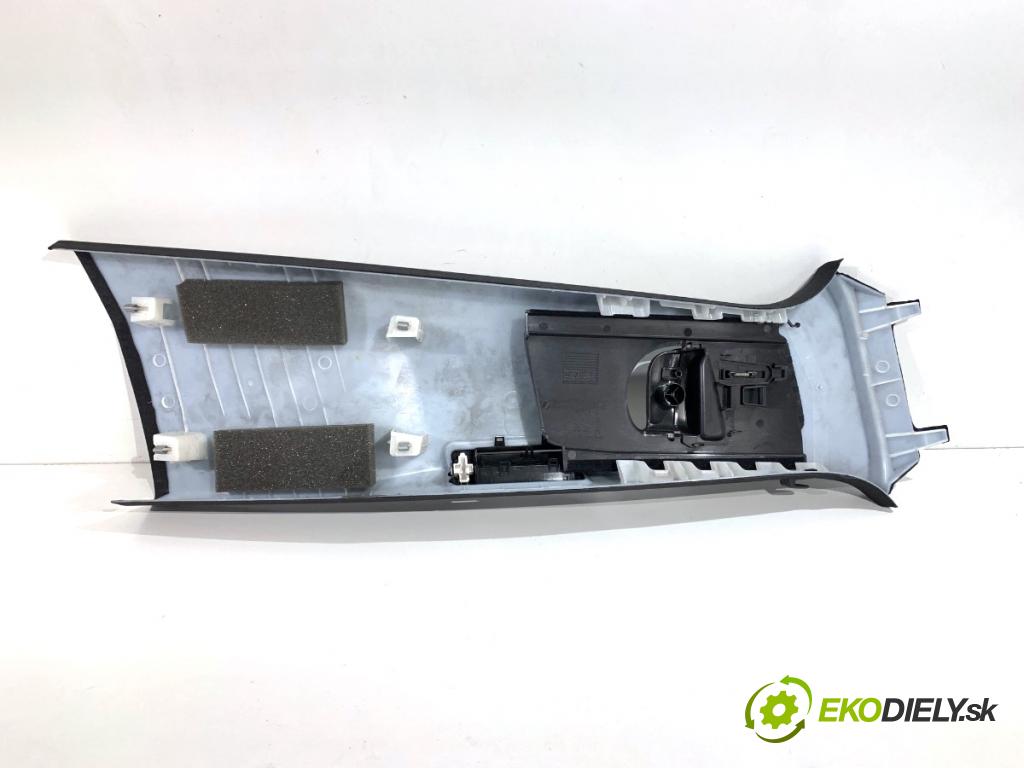 VOLVO XC60 II SUV 2020 173 kW B5 Mild-Hybrid AWD 1969 Clona stĺpika ľavy zad 32132588