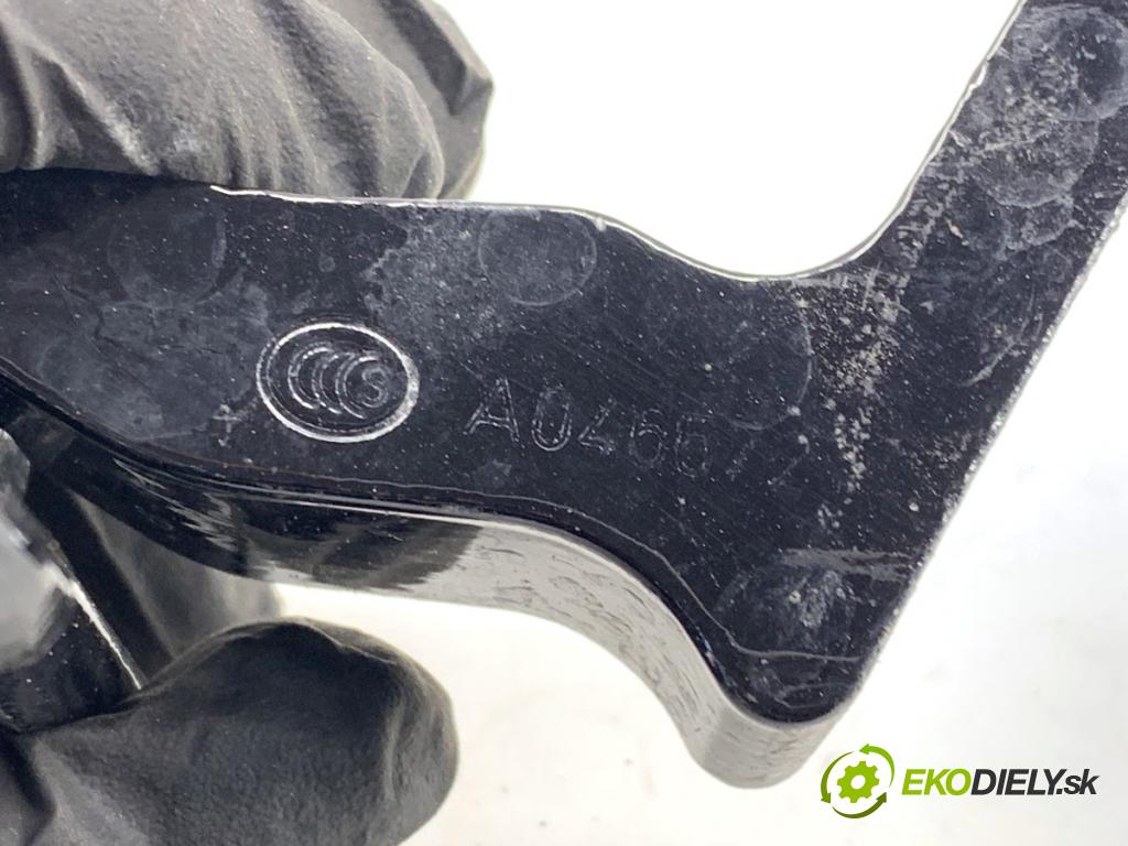 VOLVO XC60 II SUV 2020 173 kW B5 Mild-Hybrid AWD 1969 závesky Dvere zad pravé 31424590