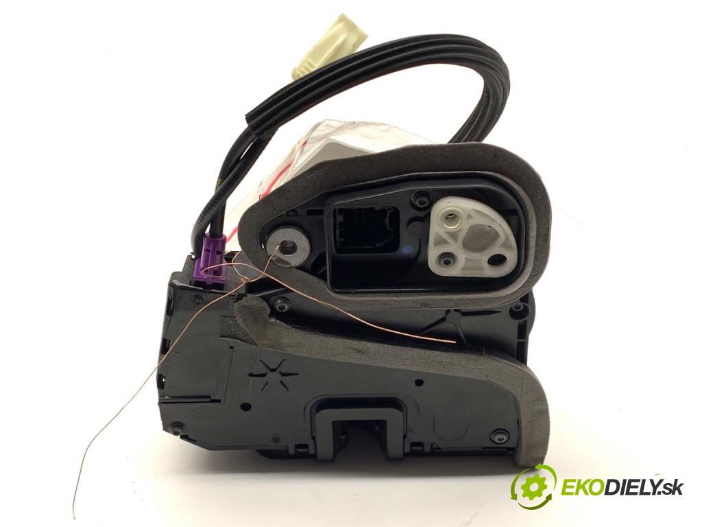 OPEL INSIGNIA B Kombi 2021 128 kW 2.0 CDTi (35) 1995 zámok Dvere pravy predný 13533594