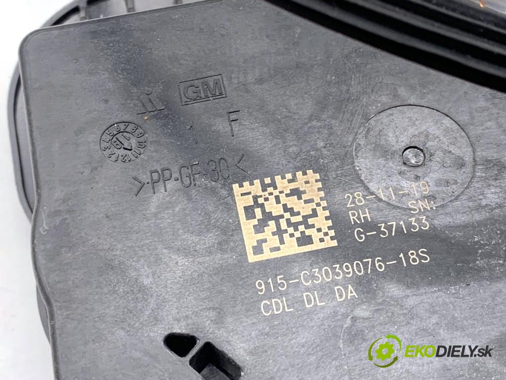 OPEL INSIGNIA B Kombi 2021 128 kW 2.0 CDTi (35) 1995 zámok Dvere pravy predný 13533594